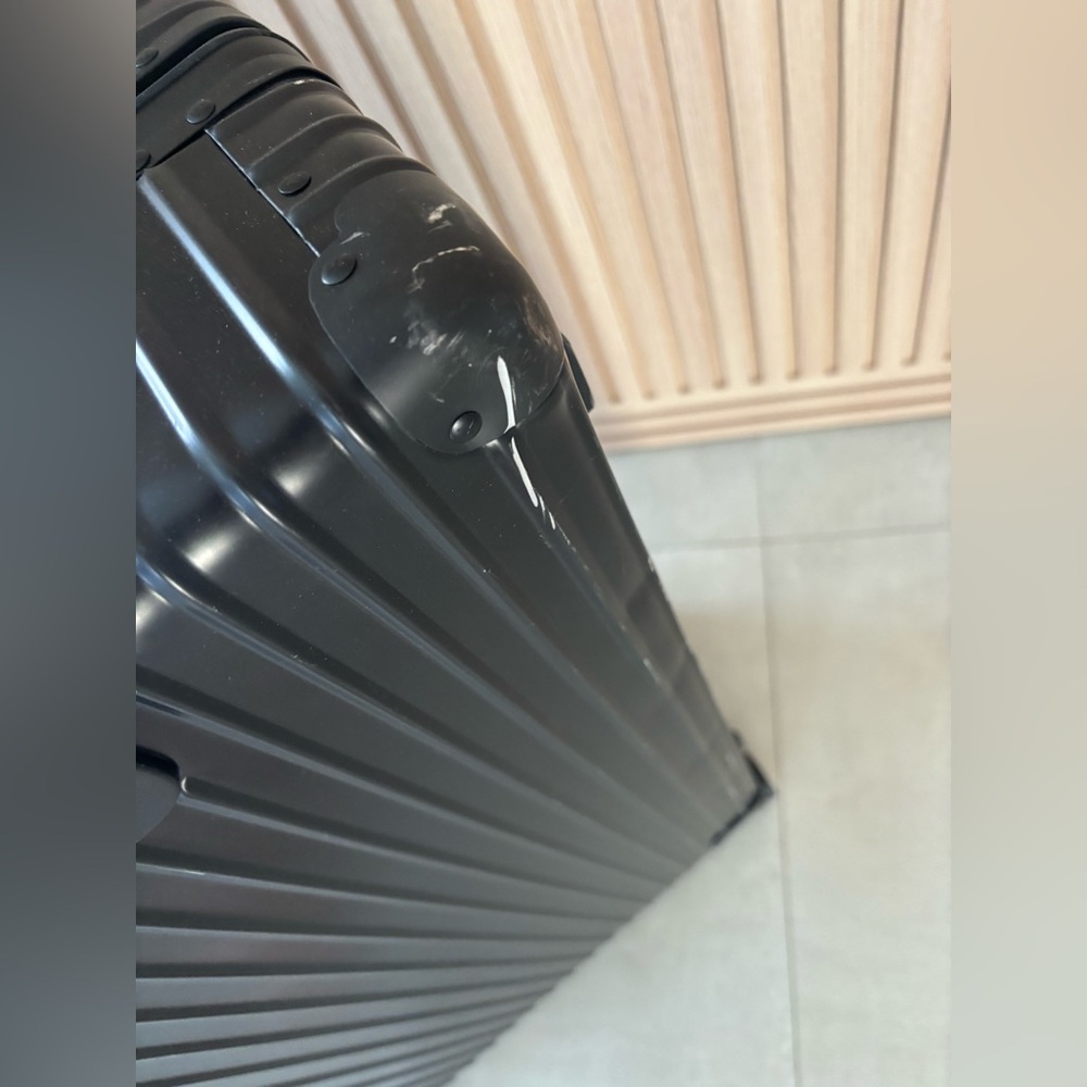RIMOWA LARGE CHECK IN Luggage - Picture 7 of 16